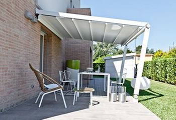 Terrassenüberdachung Pergotenda® von WIEMER Sicht- und Sonnenschutz aus Zeitz